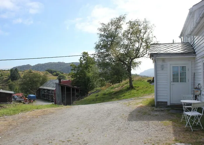 Kartveit Gjestetun בית כפרי *